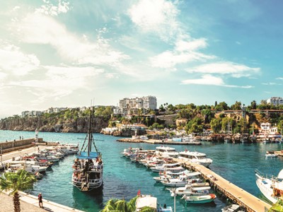 Antalya'da Her Şey Dahil Otel Tatili Ayarlarken Dikkat Etmeniz Gerekenler